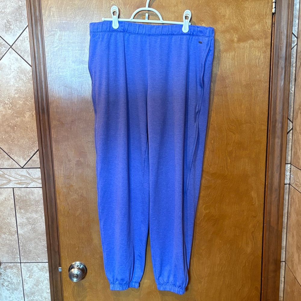 Vuori Jogger - Halo Modern Sweatpants